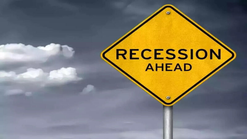 Featured image for article: A Debate: Are Recessions Good or Bad for the Economy?